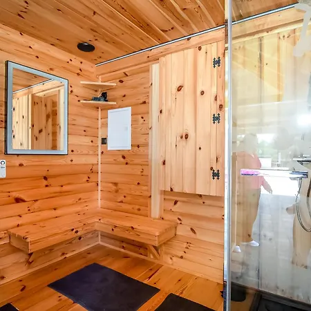 Balinowy Jacuzzi & Sauna シャレー *