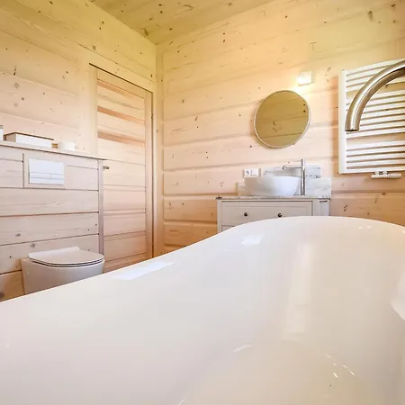 Balinowy Jacuzzi & Sauna シャレー